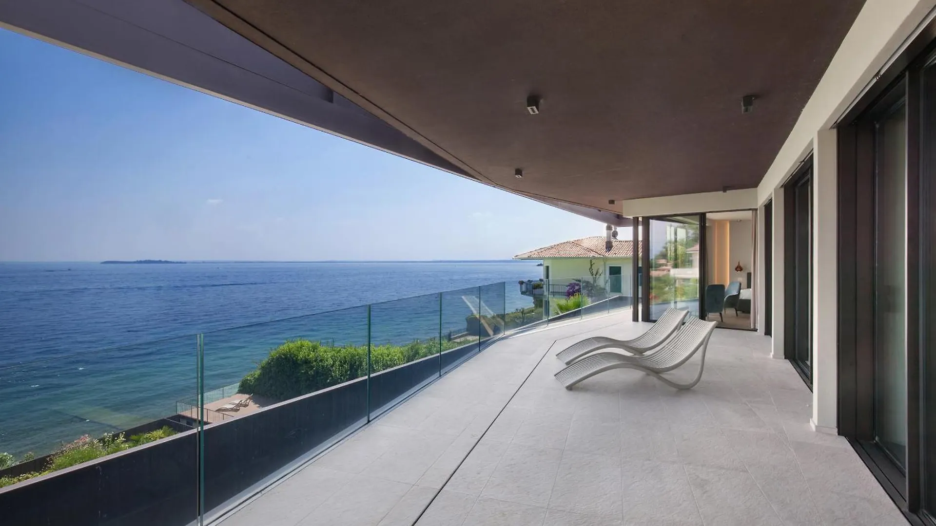 מנרבה דל גארדה Villa Grace With Pool On The Lake