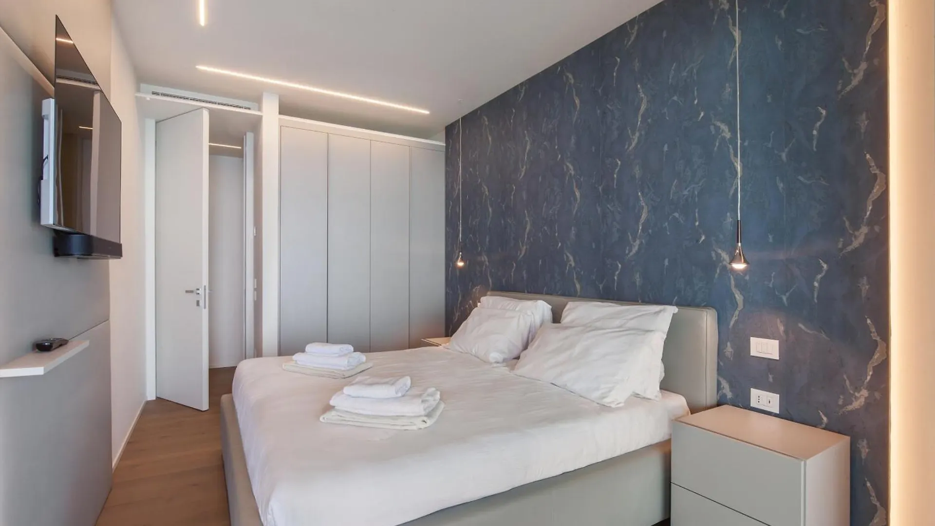 Villa Grace With Pool On The Lake Manerba del Garda